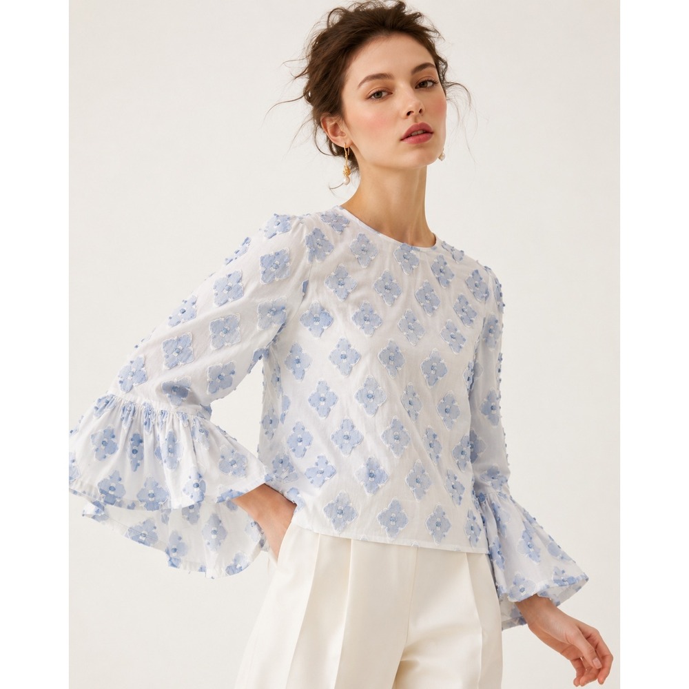 VTG Lilly Pulitzer Bell Sleeve Top M White Blue Floral Coquette Preppy Y2K